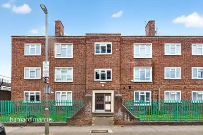 Hazelhurst Road, London