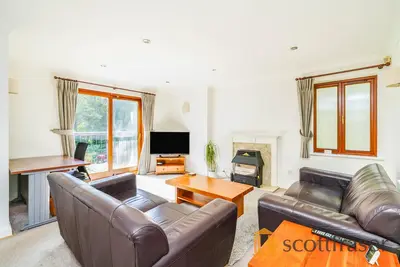 Dorchester Close, Headington, OX3