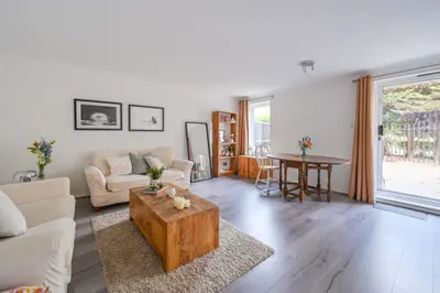 8 Conant Mews, London
