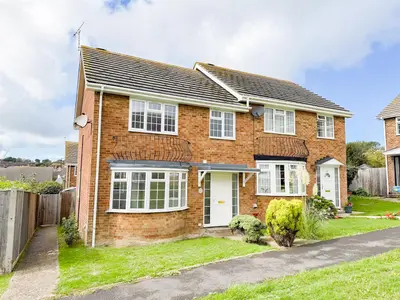 Links Drive, Bexhill-On-Sea, TN40 1TH