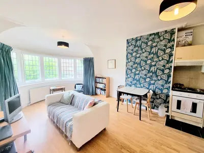 Great North Road, Highgate, N6 4LU
