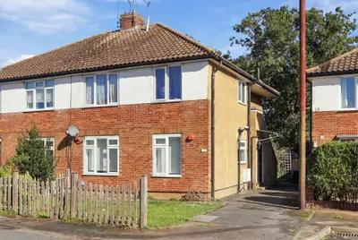 Broomfield Avenue, Loughton, IG10