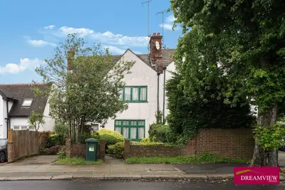 3 bed semi-detached house for sale Bridge Lane, Temple Fortune NW11