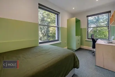 Blackberry Hill, Bristol, BS16