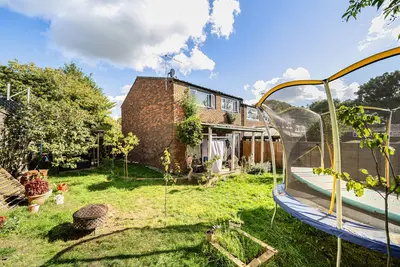 Brickett Close, Ruislip, HA4