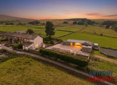 Park Cottages, Hollin Hall, BB8