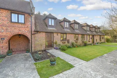 Main Road, Sellindge, TN25