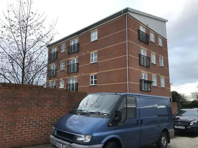 Lawn Road, Northfleet, Kent DA11 9HW