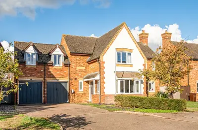 Barclay Close, Charndon, OX27