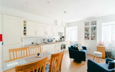 Midland Way, Thornbury, BS35
