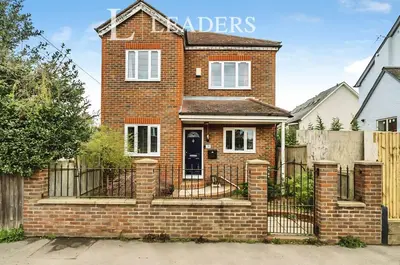 Pound Road, East Peckham, TN12