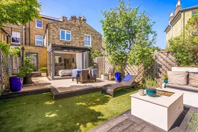 Bromfelde Road, London, SW4 6PP
