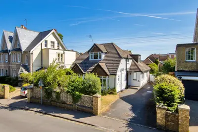 Holly Bush Lane, Sevenoaks, Kent, TN13 3UN