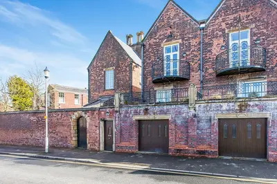 East Cliff, Preston, PR1