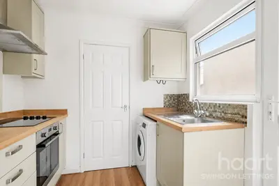 Ferndale Road, SN2