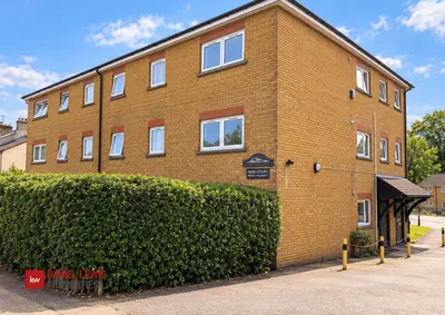 Princes Road, Buckhurst Hill, IG9