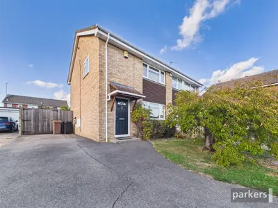 Kingsdown Close, Earley, RG6