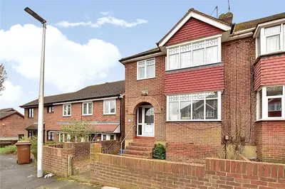 Harvel Avenue, Rochester, Kent, ME2