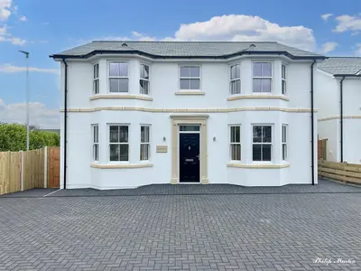 Falmouth Road, Helston