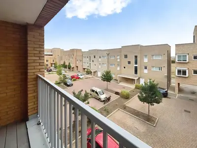 Falmouth Avenue, Cambridge, CB3