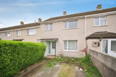 Aust Crescent, Chepstow, NP16