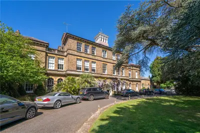 South Lodge, 61 Ham Common, Richmond, Surrey, TW10 7JL
