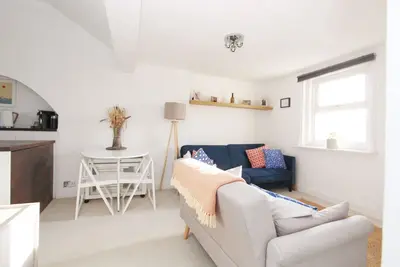 148 Springfield Road, Brighton BN1 6DG