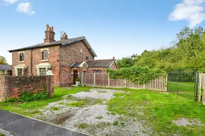 Oxton Close, Kirkby, L32