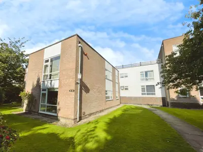 Wilmslow Road, Fallowfield, M14