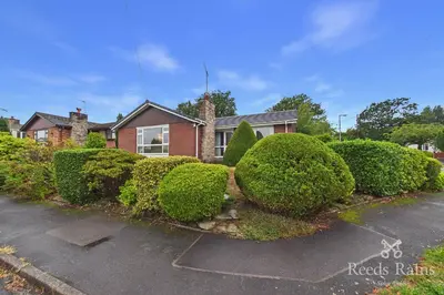 Forest Close, Cuddington, Cheshire, CW8