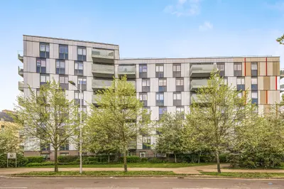 83 Dan Court, 5 Lakeside Drive, Park Royal, London