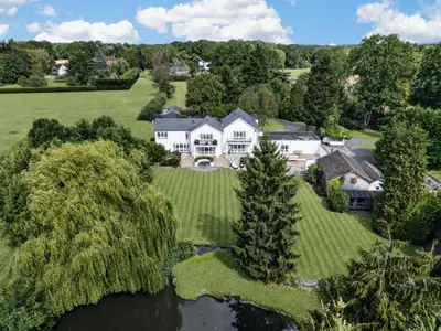 Valley Lane, Lapworth, B94