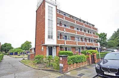 St Leonards Road, Mortlake, SW14 7LS