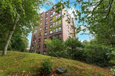 Cleveden Drive, Kelvinside, G12