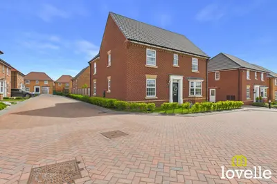 Hamel Garth, Cottingham, HU16