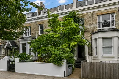 Milton Road, London, SE24