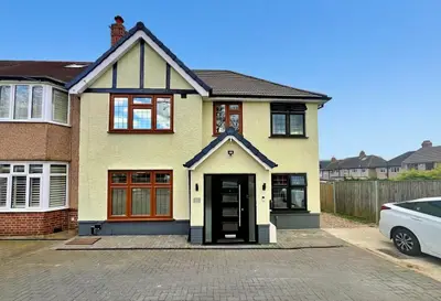 Burwell Avenue, Greenford, UB6
