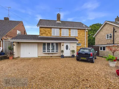 Grattons Drive, Pound Hill, RH10