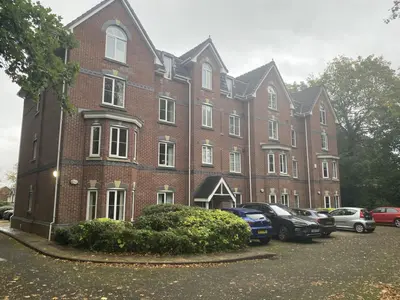 Ellesmere Road, Manchester, M30