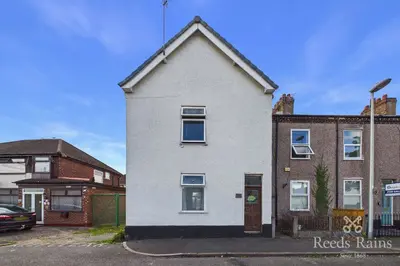 Green Lane, Widnes, WA8
