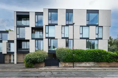 7 Latitude House, Oval Road, London