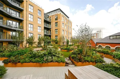 Brook Street, Kingston upon Thames, KT1