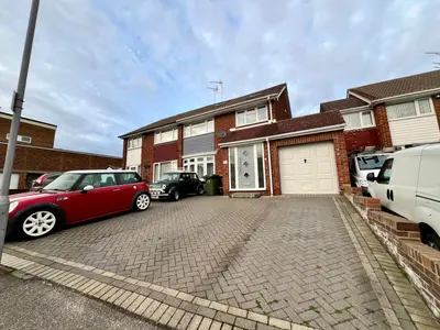 Versatile And Spacious Home, Perfect For Families - Woodberry Drive