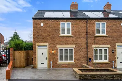 Cross Street, Standish, WN6