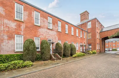 Consort Mews, Knowle, PO17