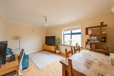 Flat 7, 2 Casson Street, London