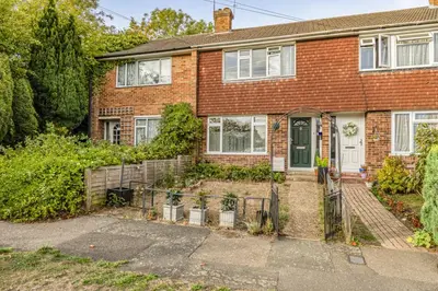 Lansdown Close, Woking, GU21