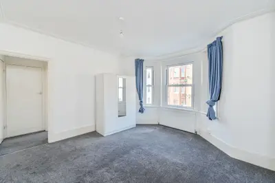 43b Hackford Road, London