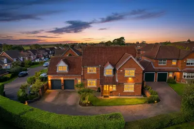 Hill Rise, View, L39