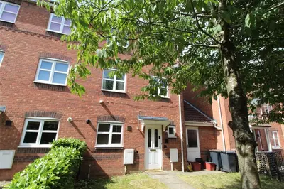 Brouder Close, Coalville, Leicestershire, LE67
